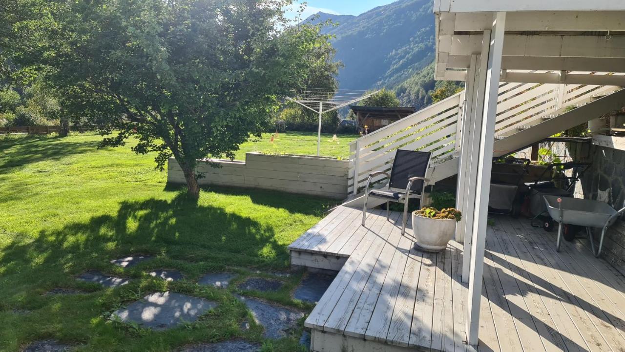Trolltunga Lodge Odda Exterior photo
